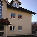 アパート Am Rotbach